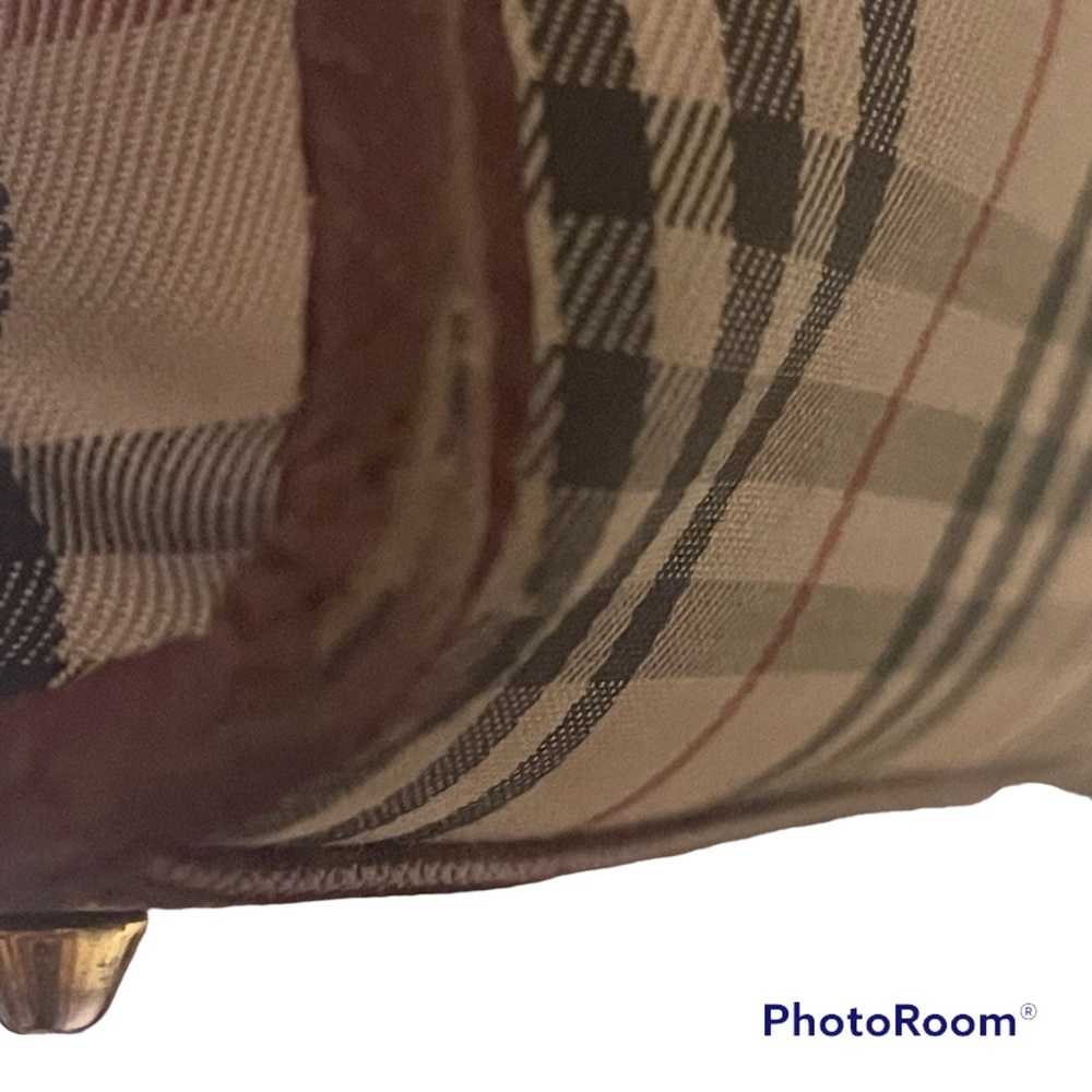 Authentic Burberry Nova Check Tote - Picture 6 of 10